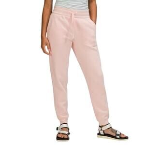Lululemon Scuba High-Rise Jogger Fleece 28" in Pink Mist
